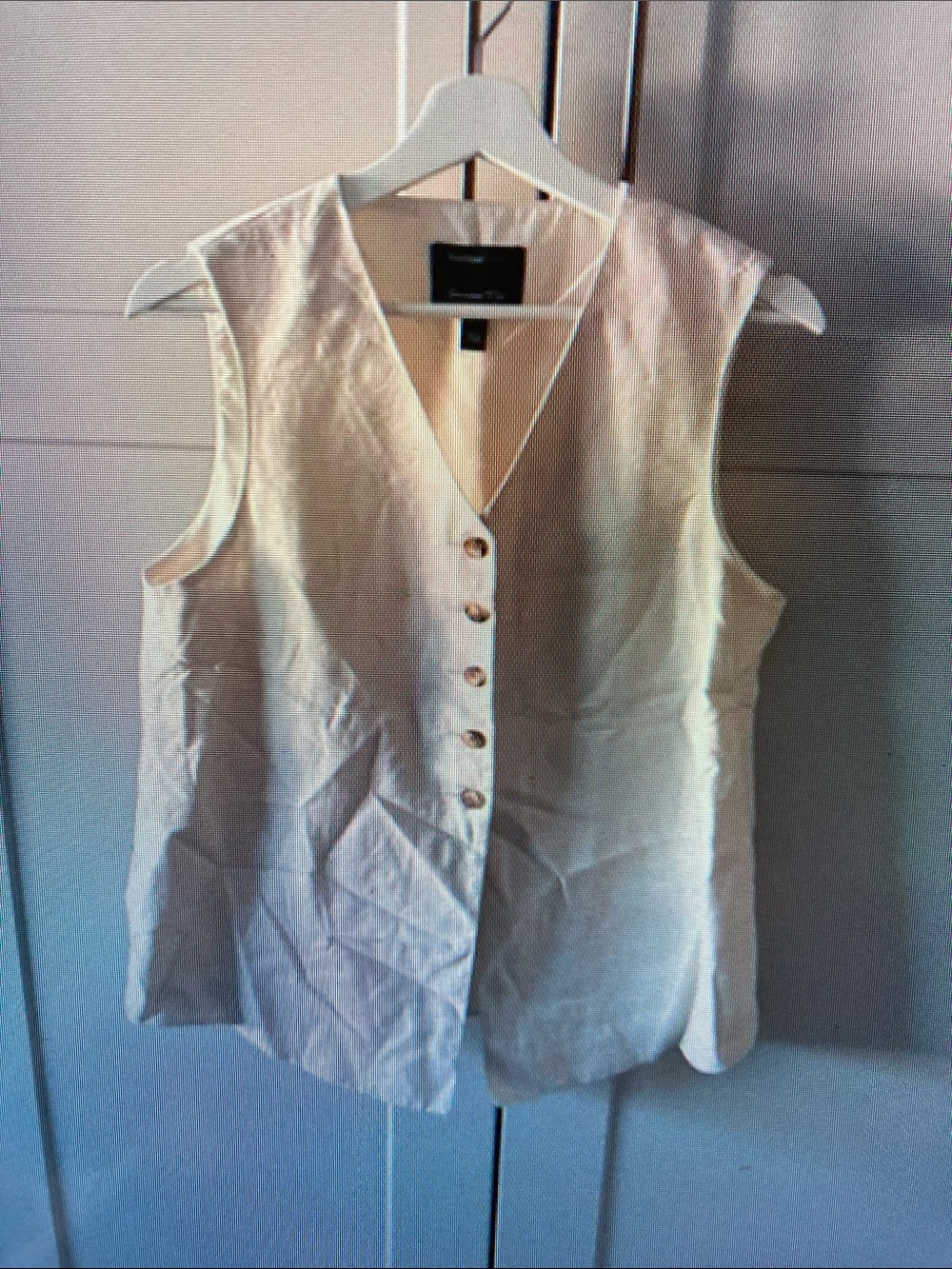 Vera Mont Cream Button-Front Sleeveless Vest